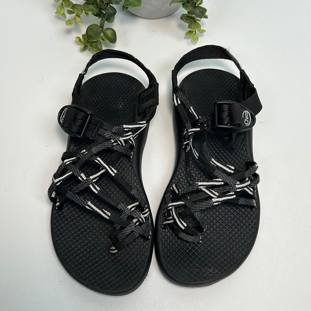 Chaco Women's ZX/3 Classic Sandals Scatter Black & White Size 7